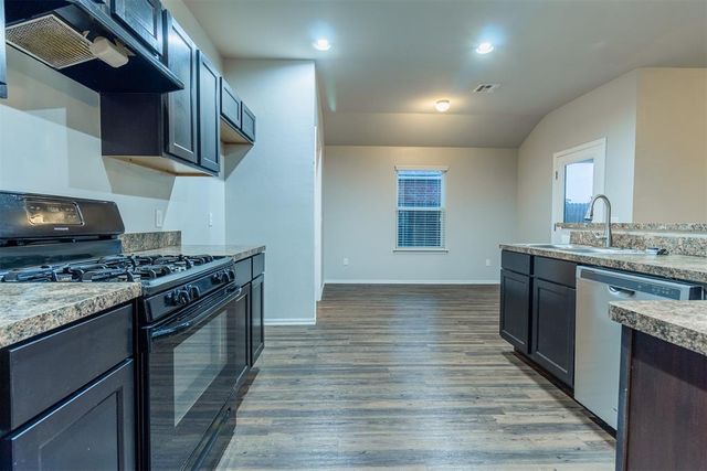 13233 Bridgewater Drive, Piedmont, OK 73078