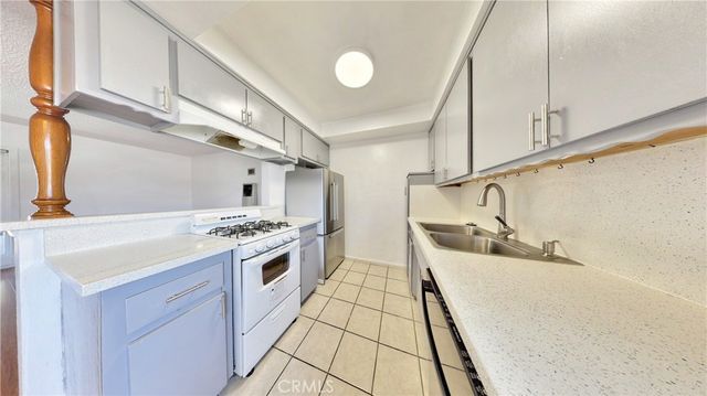 1208 S Marengo Ave APT Q, Alhambra, CA 91803