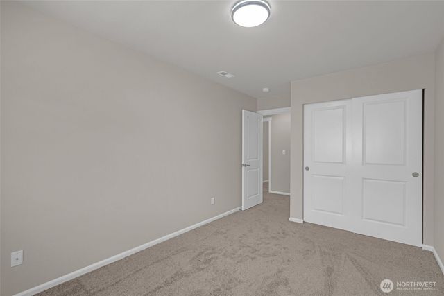 2142 S 263rd Street, Des Moines, WA 98198
