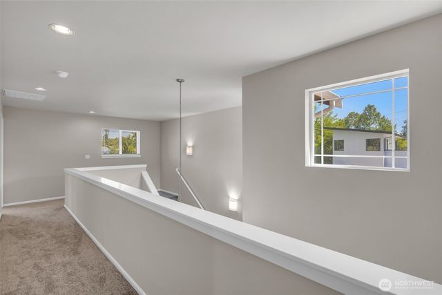 2142 S 263rd Street, Des Moines, WA 98198