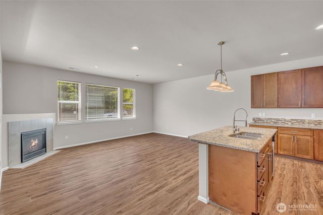 2142 S 263rd Street, Des Moines, WA 98198