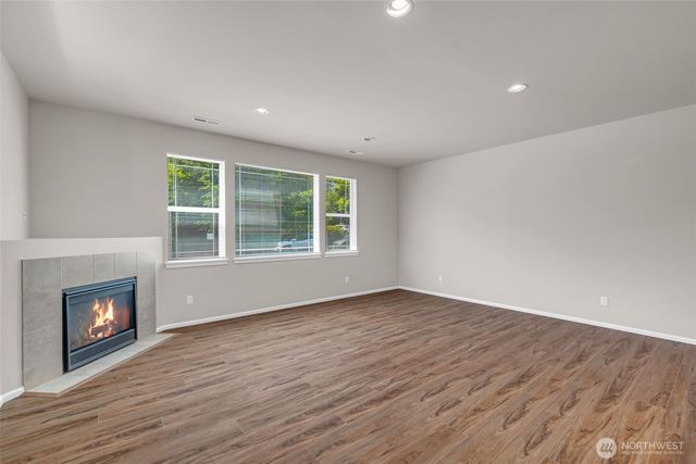 2142 S 263rd Street, Des Moines, WA 98198