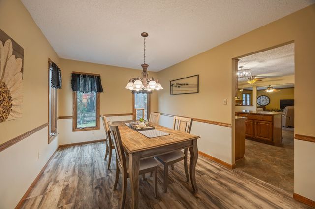 1948 NW 88th Court, Clive, IA 50325