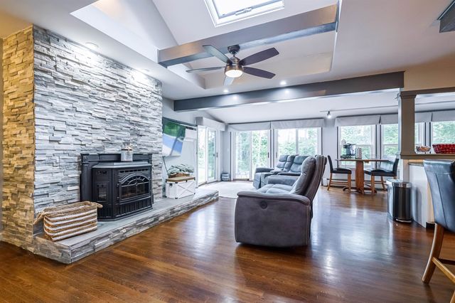 15 Pinewood Drive, Amherst, NH 03031