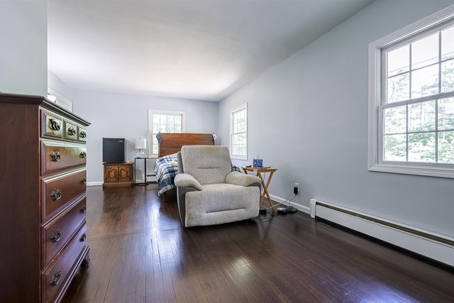 15 Pinewood Drive, Amherst, NH 03031