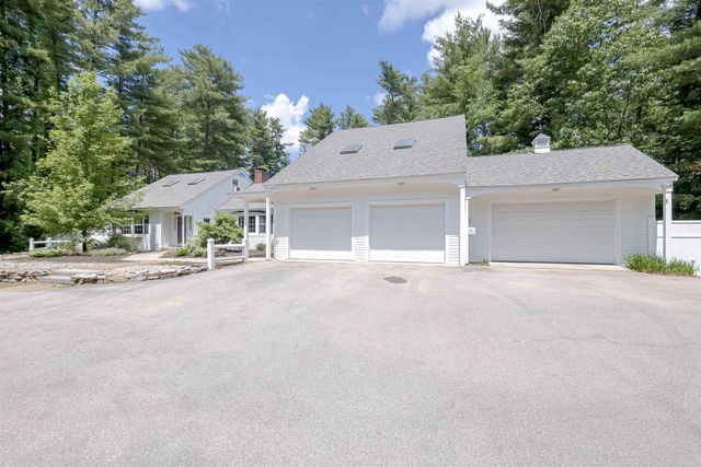 15 Pinewood Drive, Amherst, NH 03031