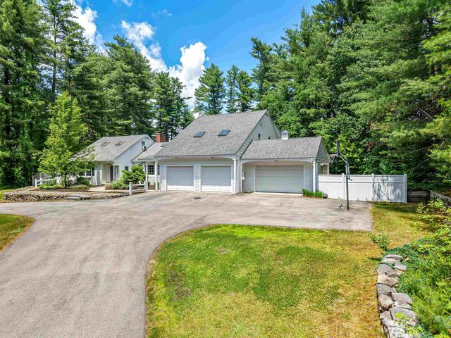 15 Pinewood Drive, Amherst, NH 03031