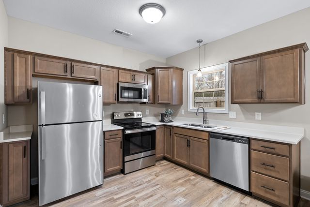 210A Texas Ave, Oak Grove, KY 42262