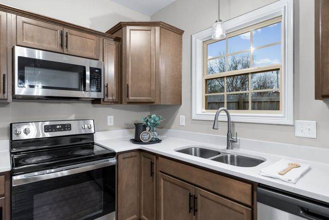 210A Texas Ave, Oak Grove, KY 42262