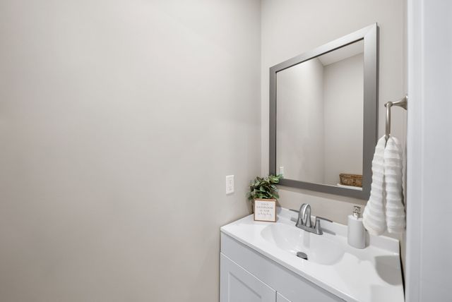 210A Texas Ave, Oak Grove, KY 42262