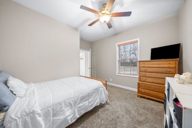 210A Texas Ave, Oak Grove, KY 42262