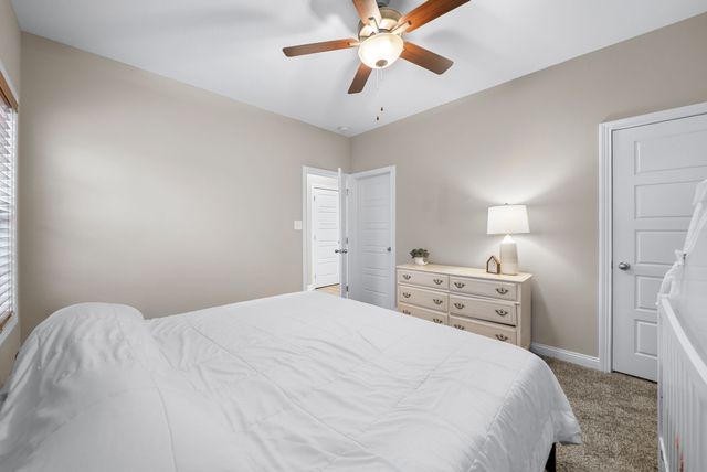 210A Texas Ave, Oak Grove, KY 42262