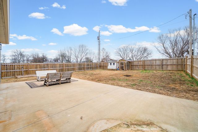 210A Texas Ave, Oak Grove, KY 42262