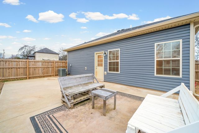 210A Texas Ave, Oak Grove, KY 42262