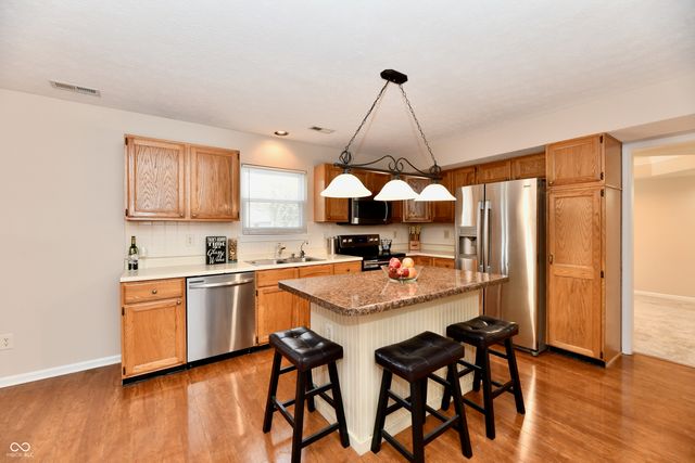 21384 Tooley Court, Noblesville, IN 46062