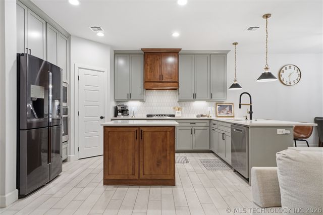 27388 E 125th Place S, Coweta, OK 74429