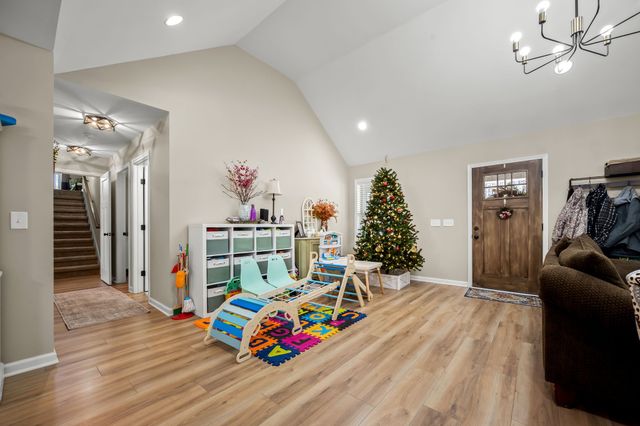 105 CUMBERLAND CT, Tullahoma, TN 37388