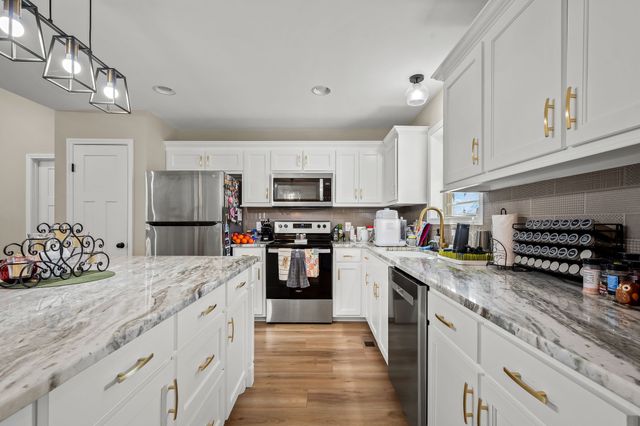 105 CUMBERLAND CT, Tullahoma, TN 37388