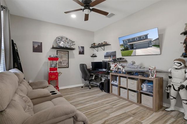 733 OLD WINDSOR WAY, Spring Hill, FL 34609