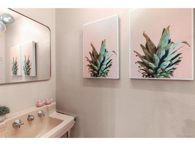 2625 Vivian St, Denver, CO 80215