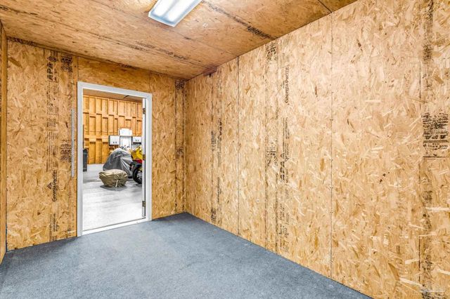 6590 Warren Rd, Milton, FL 32583