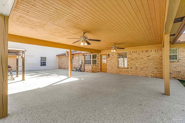 6590 Warren Rd, Milton, FL 32583