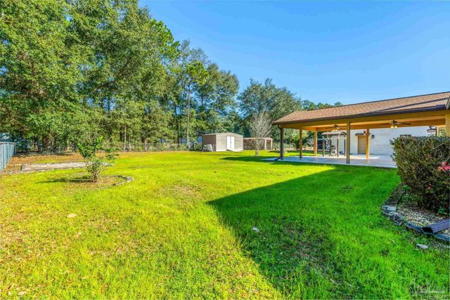 6590 Warren Rd, Milton, FL 32583