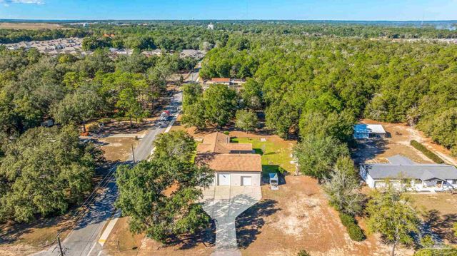 6590 Warren Rd, Milton, FL 32583