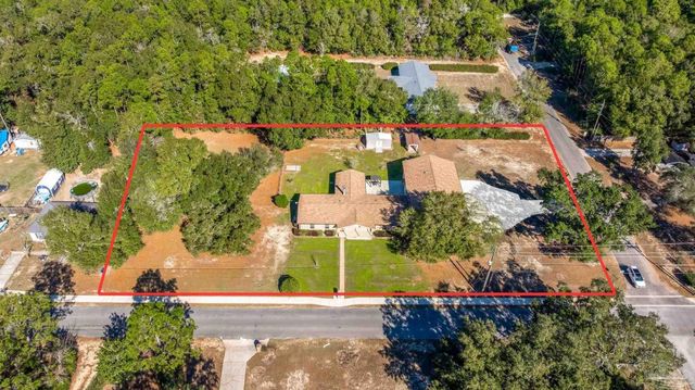 6590 Warren Rd, Milton, FL 32583