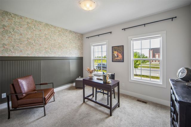 2203 SW Vintage Parkway, Ankeny, IA 50023