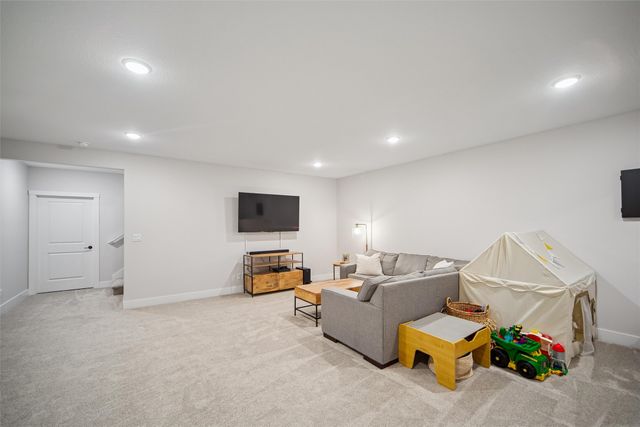2203 SW Vintage Parkway, Ankeny, IA 50023