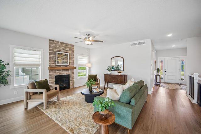2203 SW Vintage Parkway, Ankeny, IA 50023