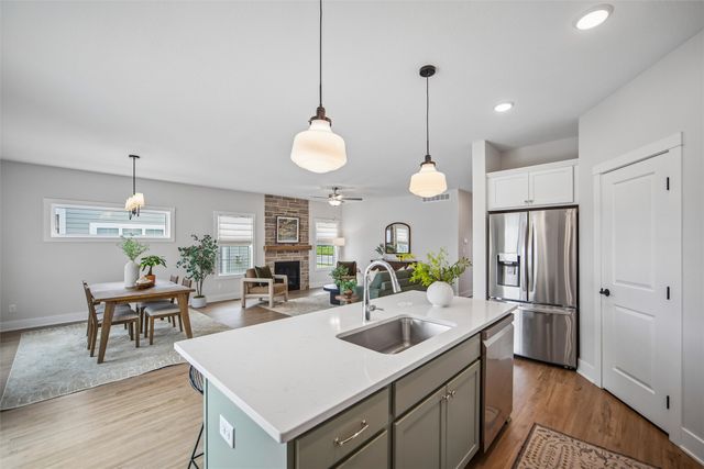 2203 SW Vintage Parkway, Ankeny, IA 50023