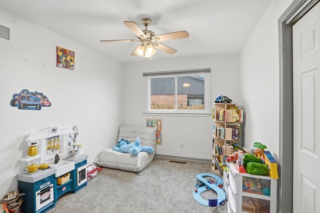 385 S Walnut Street, Manteno, IL 60950