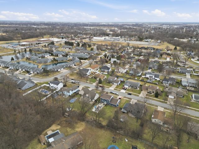 385 S Walnut Street, Manteno, IL 60950