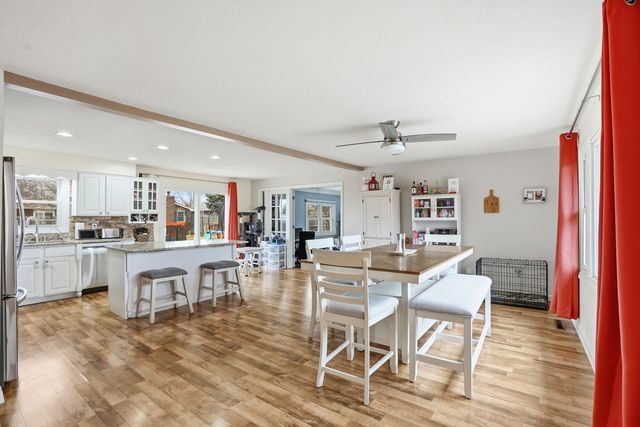 385 S Walnut Street, Manteno, IL 60950