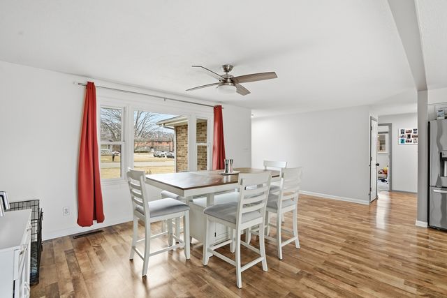 385 S Walnut Street, Manteno, IL 60950