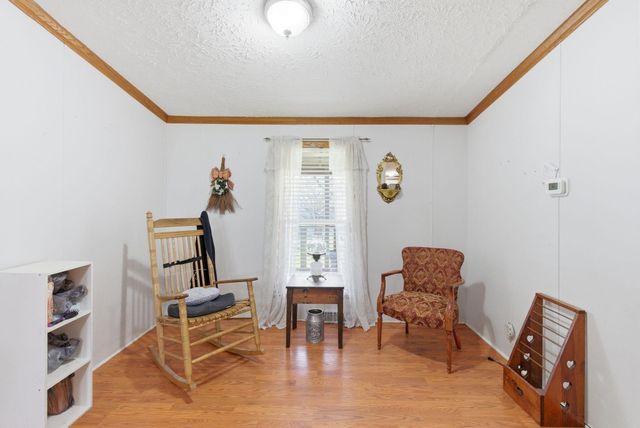 1085 Woodlake Road, Stamping Ground, KY 40379