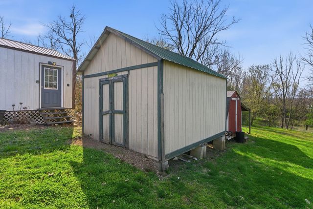 1085 Woodlake Road, Stamping Ground, KY 40379