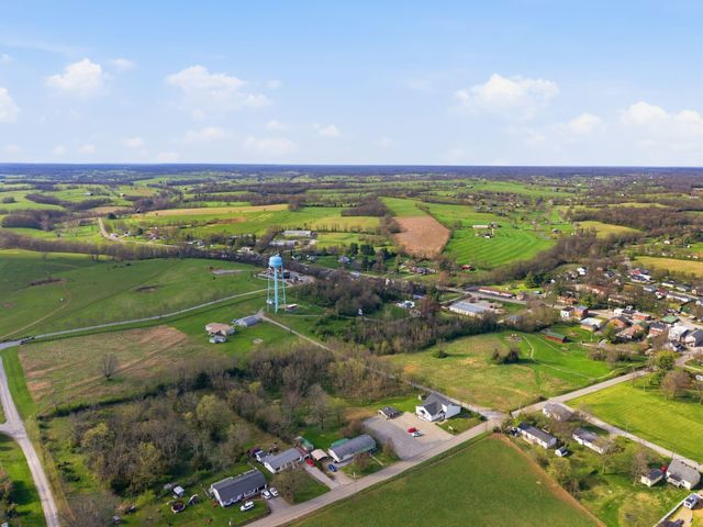 1085 Woodlake Road, Stamping Ground, KY 40379