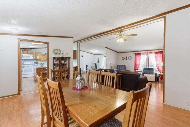 1085 Woodlake Road, Stamping Ground, KY 40379