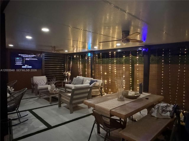 14802 SW 176th Ter, Miami, FL 33187