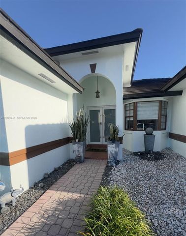 14802 SW 176th Ter, Miami, FL 33187