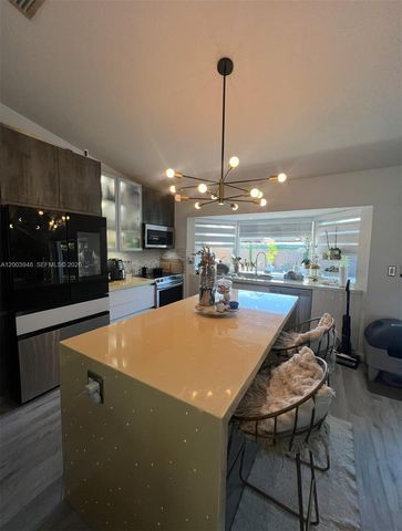 14802 SW 176th Ter, Miami, FL 33187