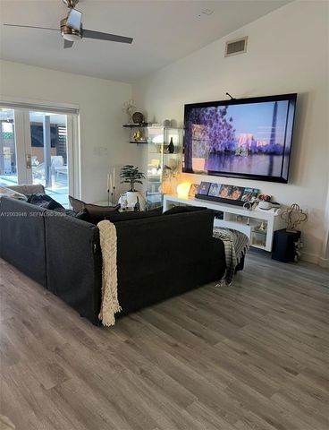 14802 SW 176th Ter, Miami, FL 33187