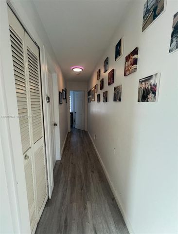 14802 SW 176th Ter, Miami, FL 33187