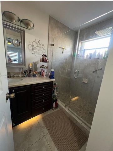 14802 SW 176th Ter, Miami, FL 33187