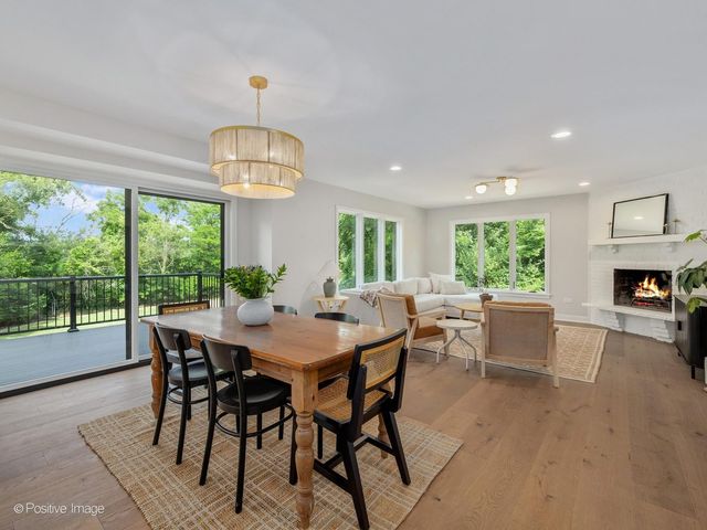 28w600 Indian Knoll Road, West Chicago, IL 60185