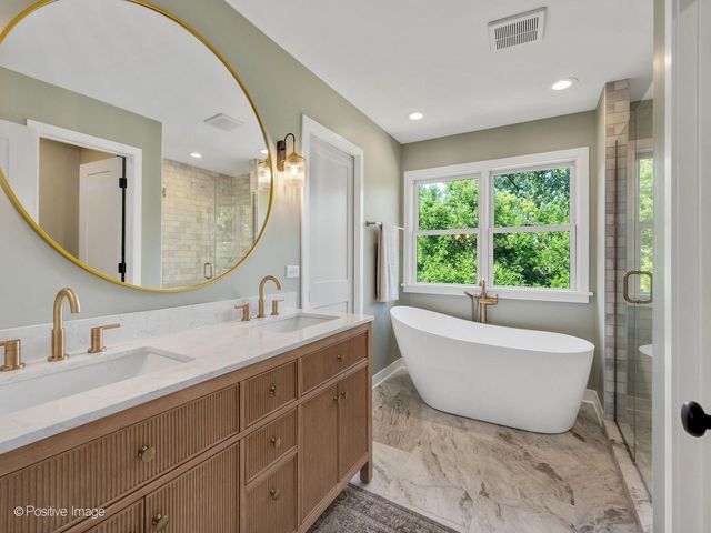 28w600 Indian Knoll Road, West Chicago, IL 60185