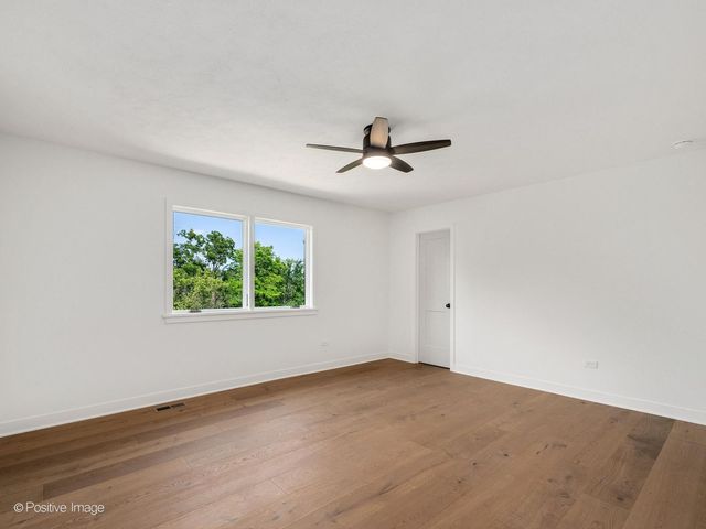 28w600 Indian Knoll Road, West Chicago, IL 60185